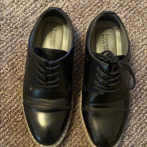 Boys Dress Shoes - Picture 1 of 8